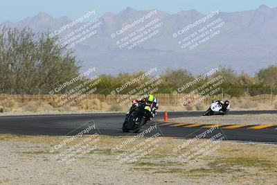 media/Dec-04-2022-CVMA (Sun) [[e38ca9e4fc]]/Race 6 Stock 1000 Shootout/